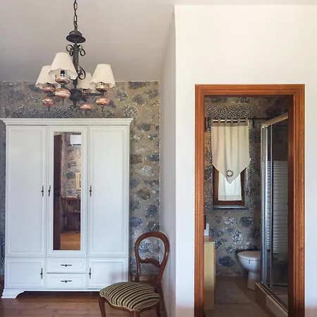 Souvala Stone House * Polydrossos
